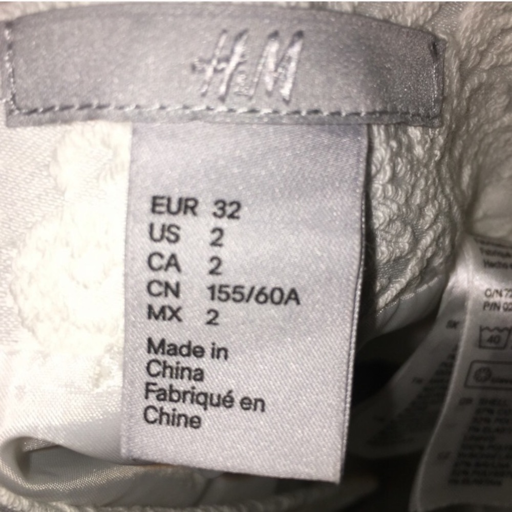 H&M white design skirt size 2 - Picture 7 of 8